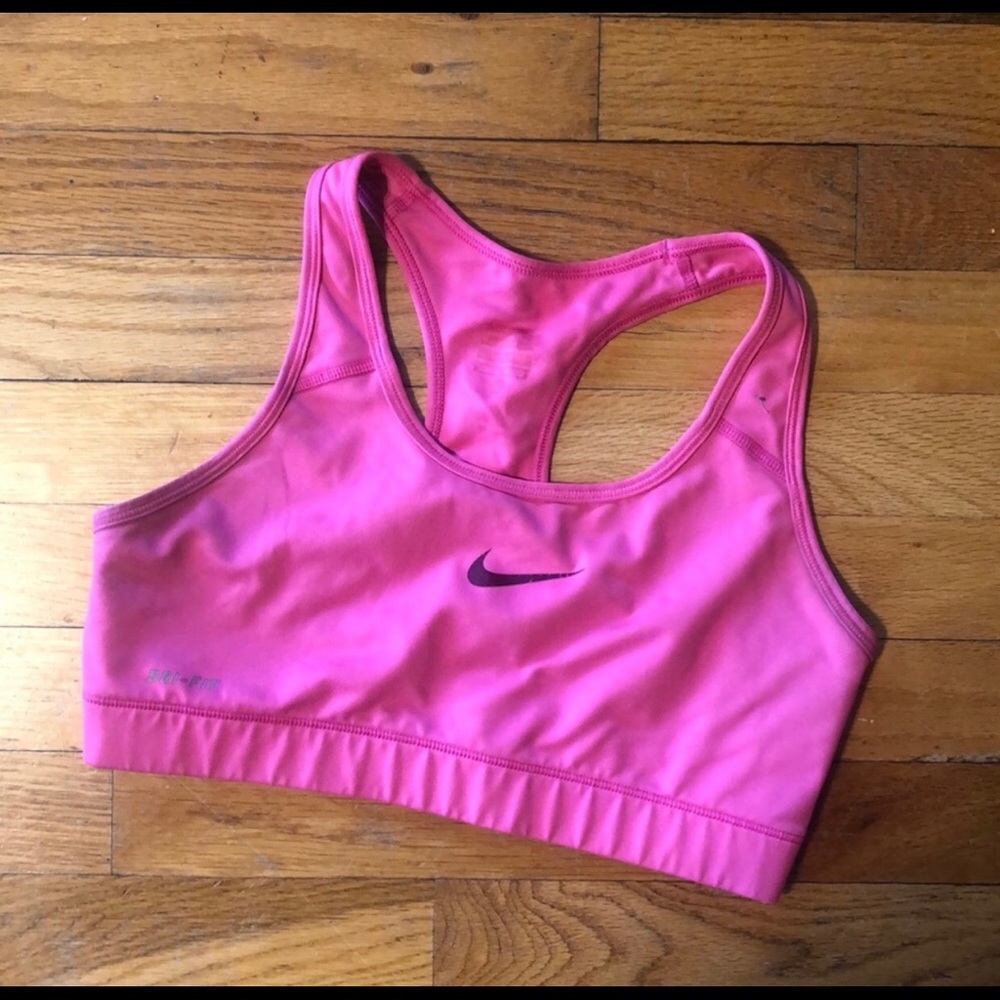 NIKE sports bra